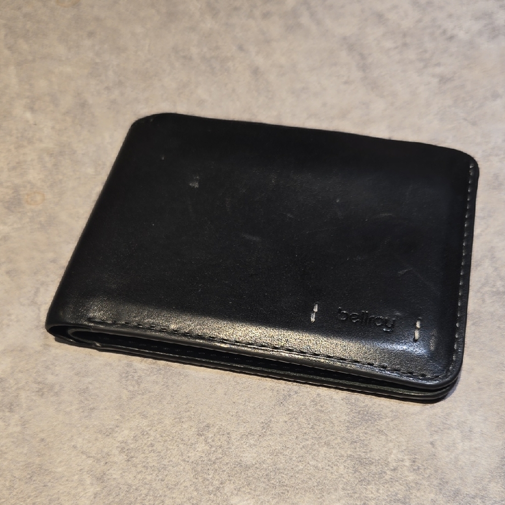 Bellroy Classic Black Hide and Seek Premium